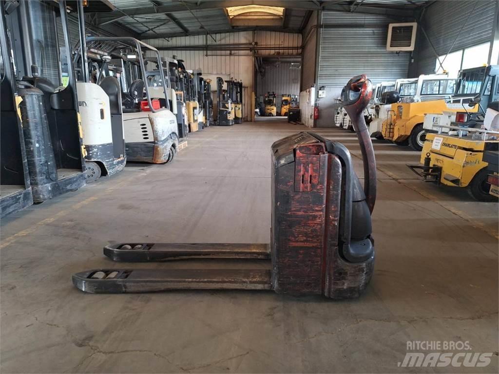 Fenwick T18 Transpaleta manuala