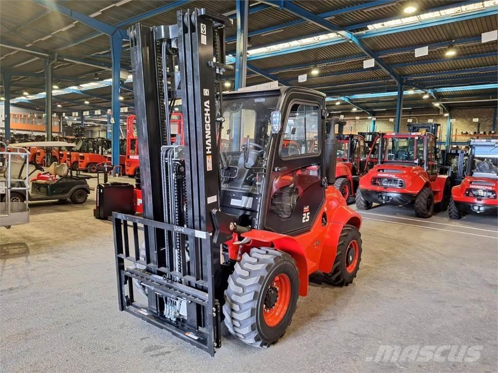 Hangcha TT25-4 Masini de teren dificil
