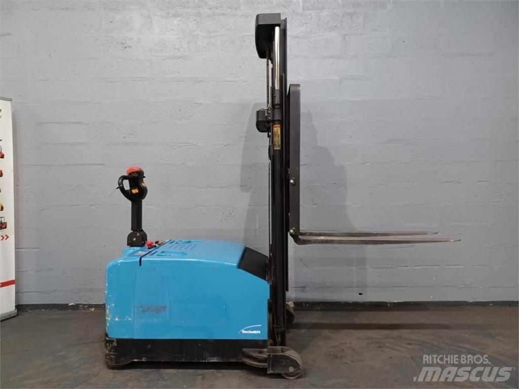 Heli CDD12 Transpaleta manuala