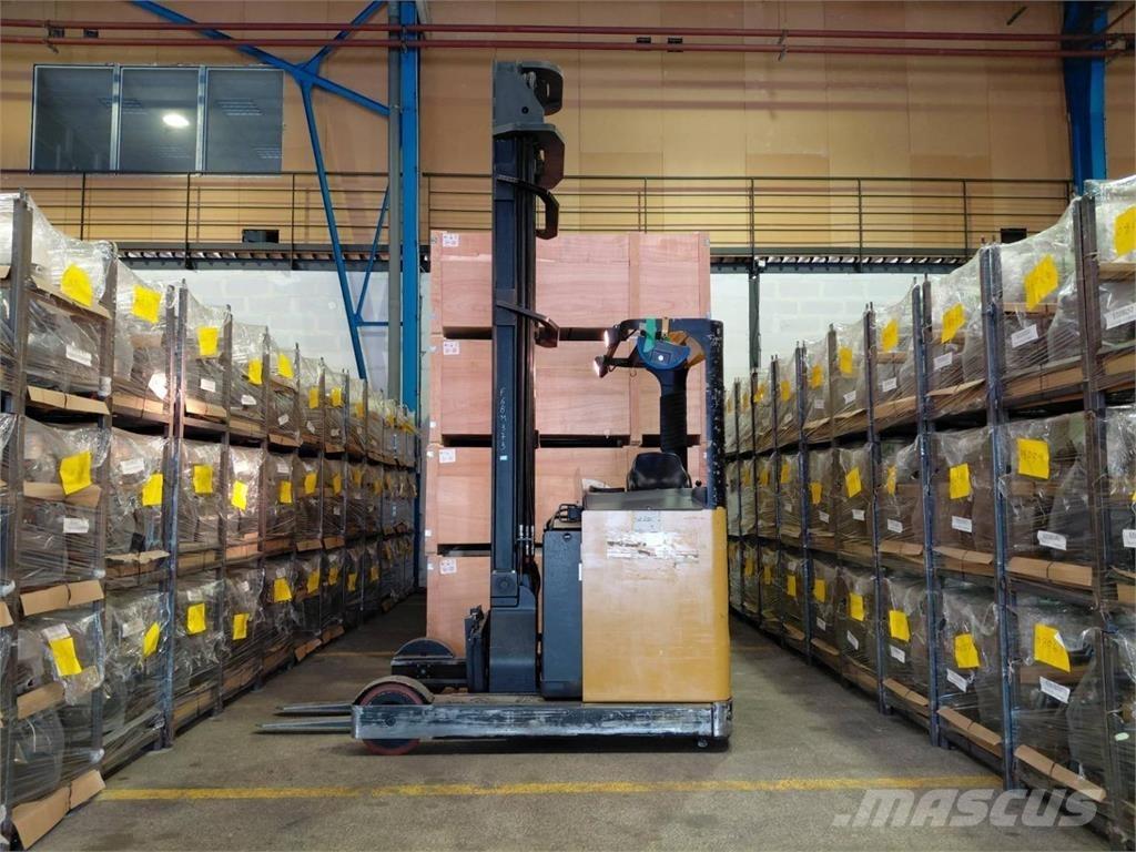Hyster HYR2.0 Stivuitor cu catarg retractabil