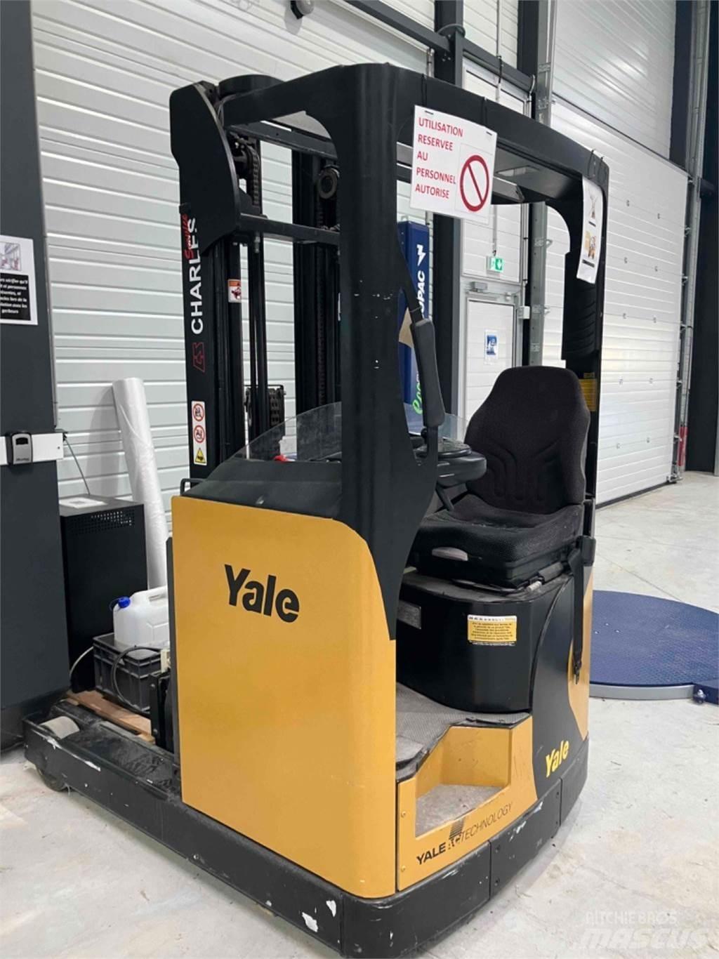 Yale MR14 Stivuitor cu catarg retractabil