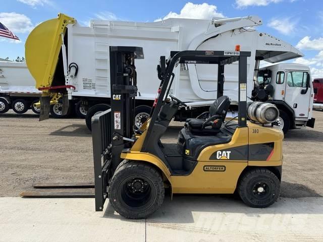 CAT GP30N Utilaje construcții - Altele