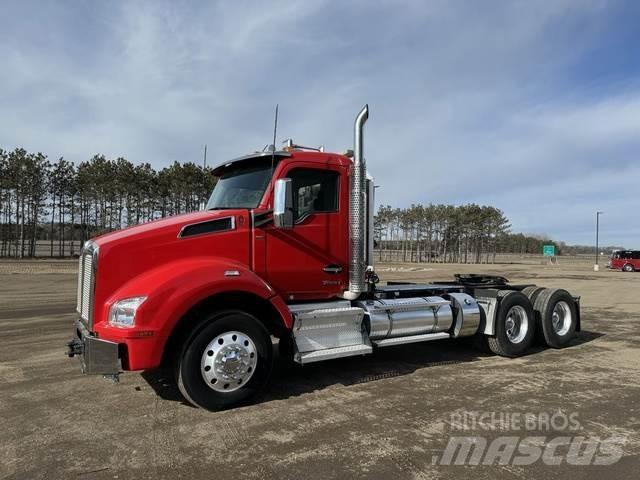 Kenworth T880 Altele