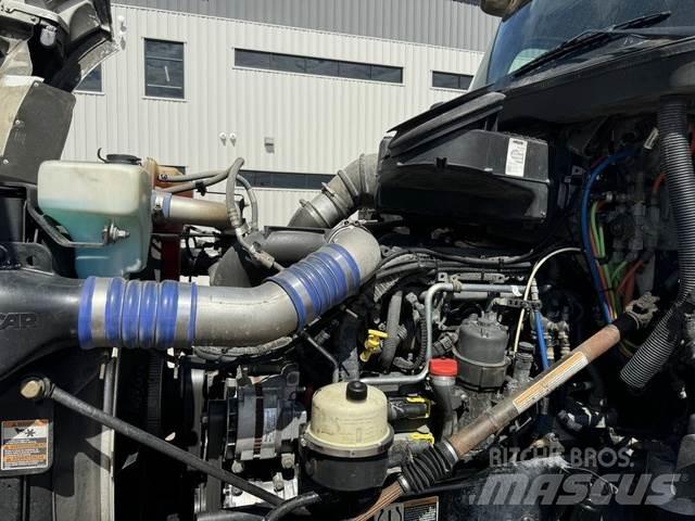 Kenworth T880 Altele