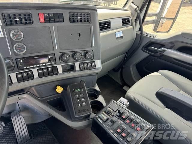 Kenworth T880 Altele