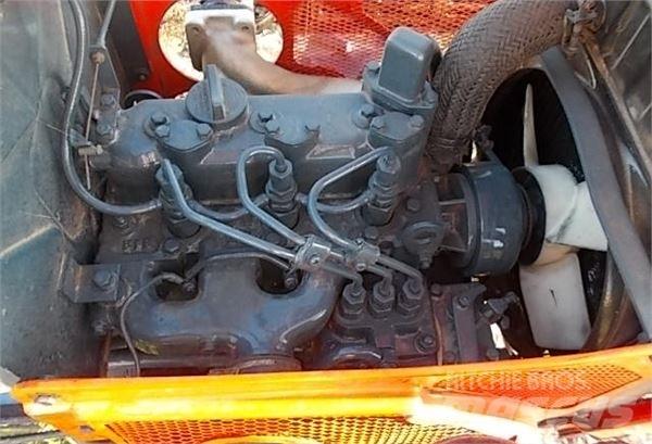 Kubota 6001 di '04 Tractoare