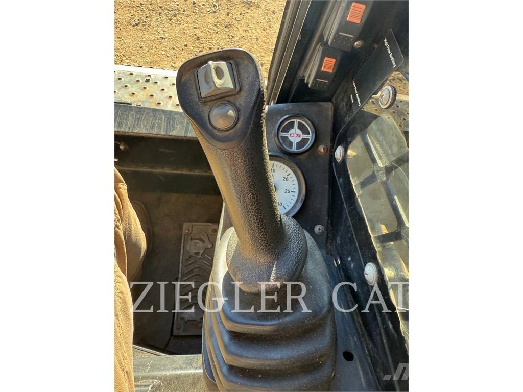 ASV PT80 Încarcatoare cu excavator