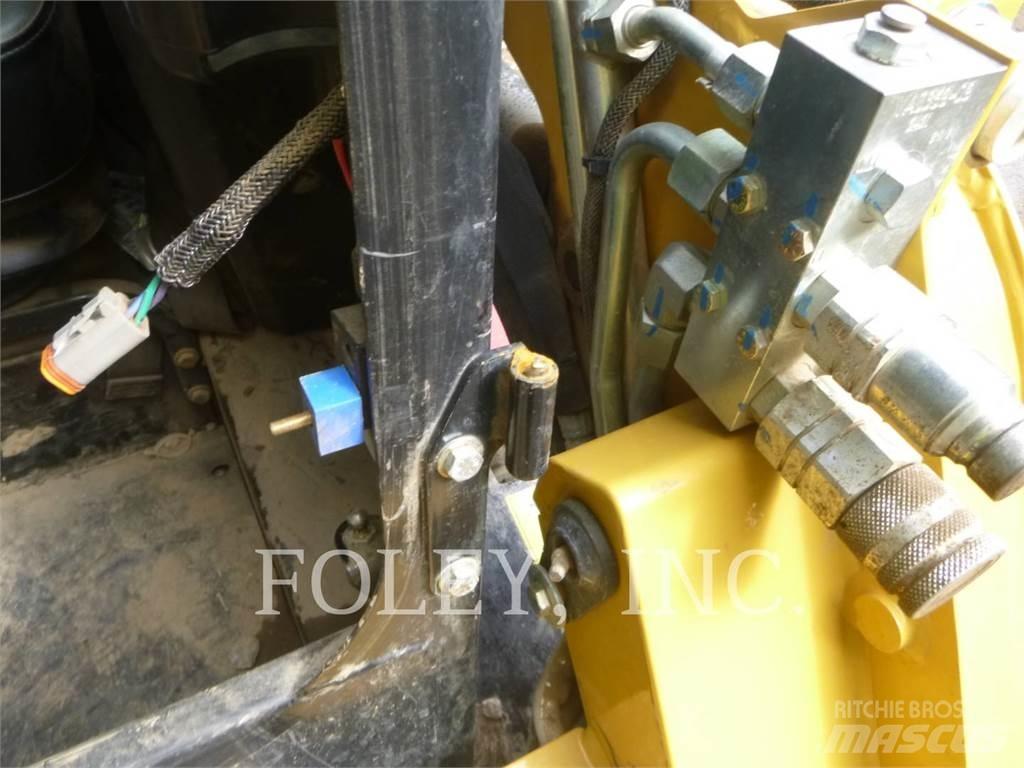 ASV RT40 Încarcatoare cu excavator