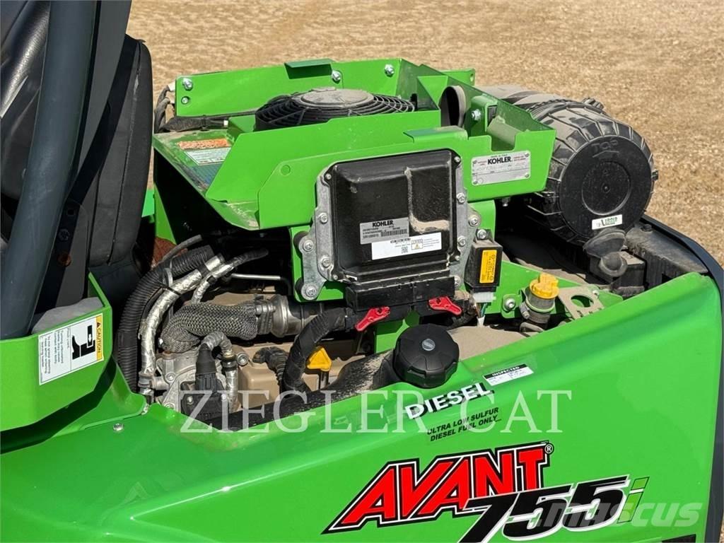 Avant TECHNO OY 755I Incarcator pe pneuri