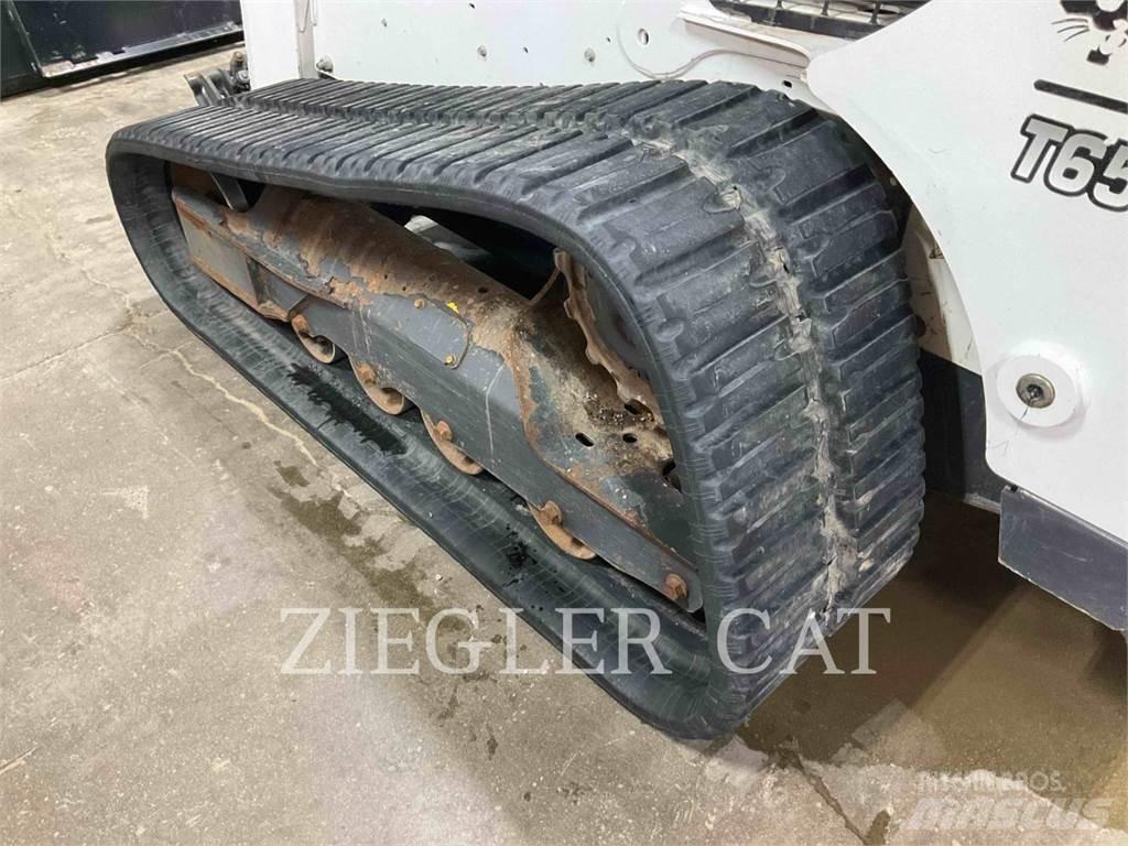 Bobcat T650 Încarcatoare cu excavator