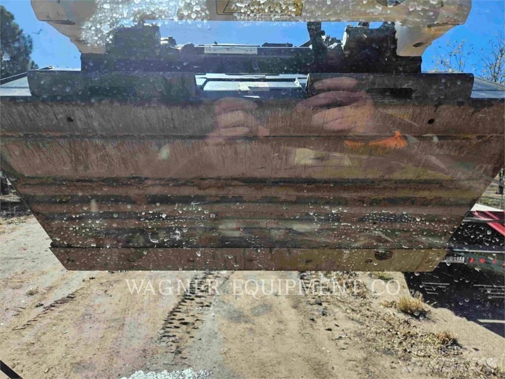 Bobcat T66 Încarcatoare cu excavator