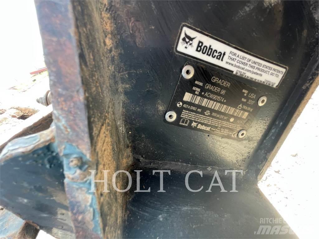Bobcat T66 Încarcatoare cu excavator
