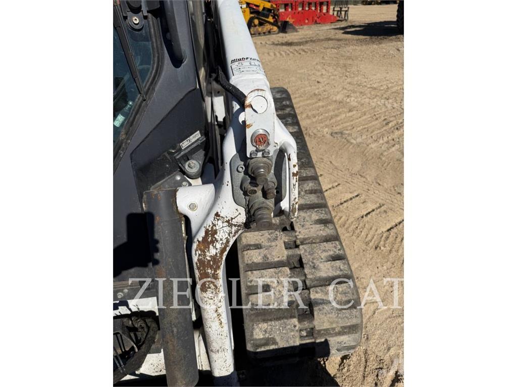 Bobcat T76 Încarcatoare cu excavator