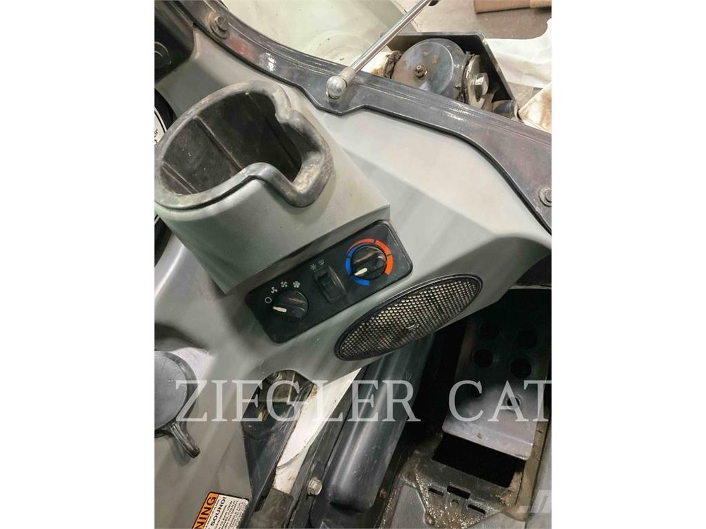 Bobcat T870 Încarcatoare cu excavator