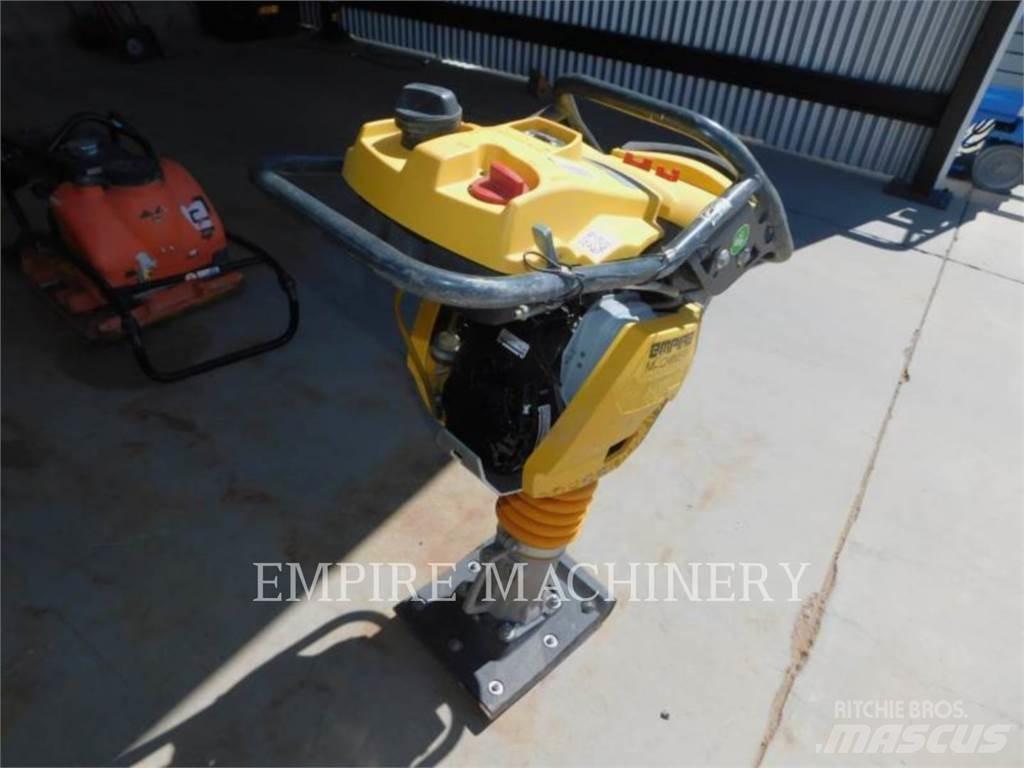 Bomag BT50 Incarcator pe pneuri