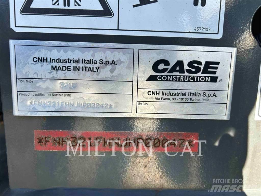 CASE 321F Mini incarcatoare