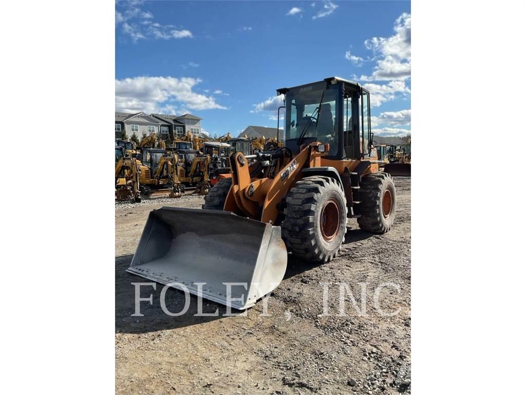 CASE 521F Incarcator pe pneuri