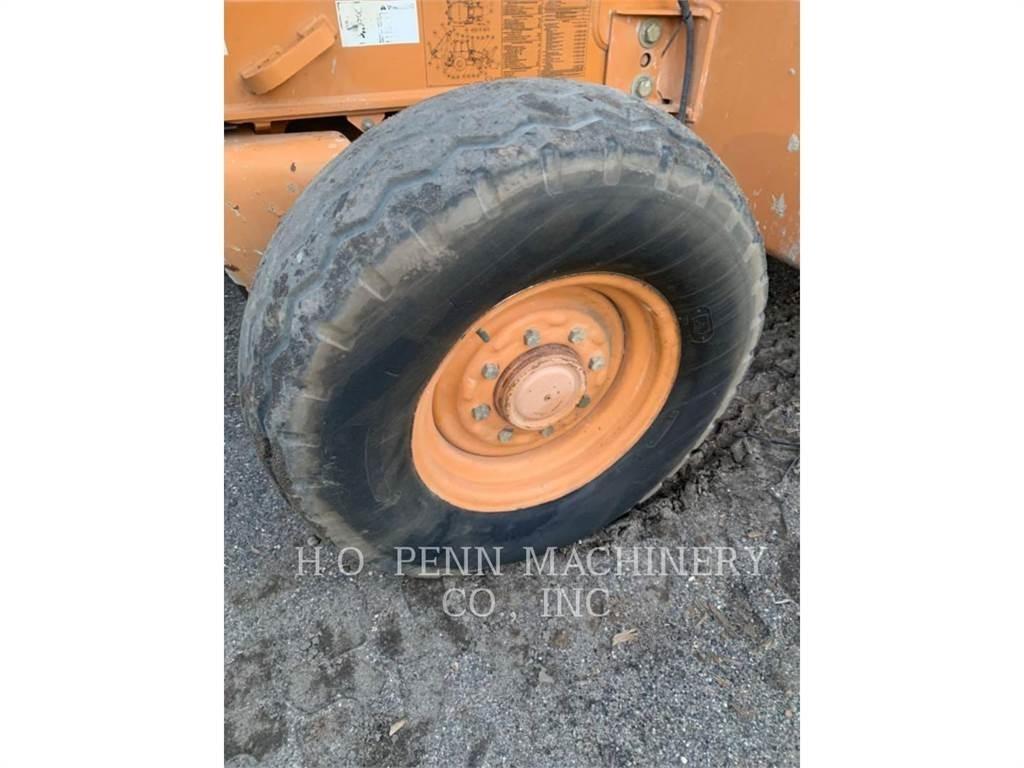 CASE 580SN Buldoexcavatoare