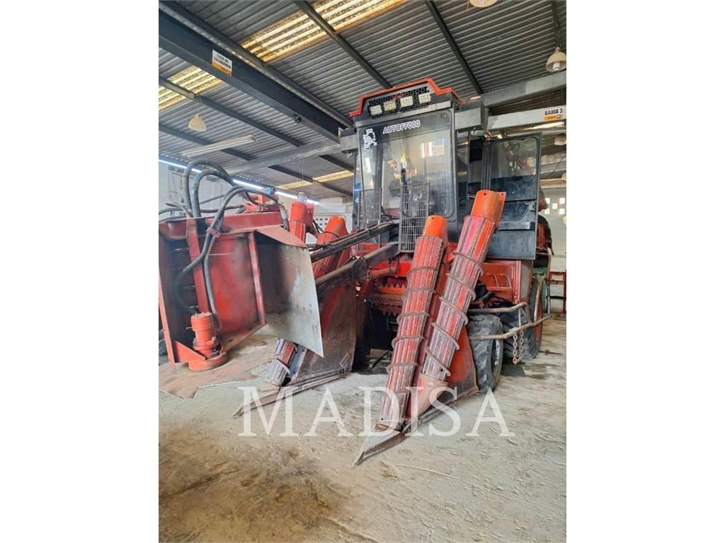 CASE A7000 Combine forestiere