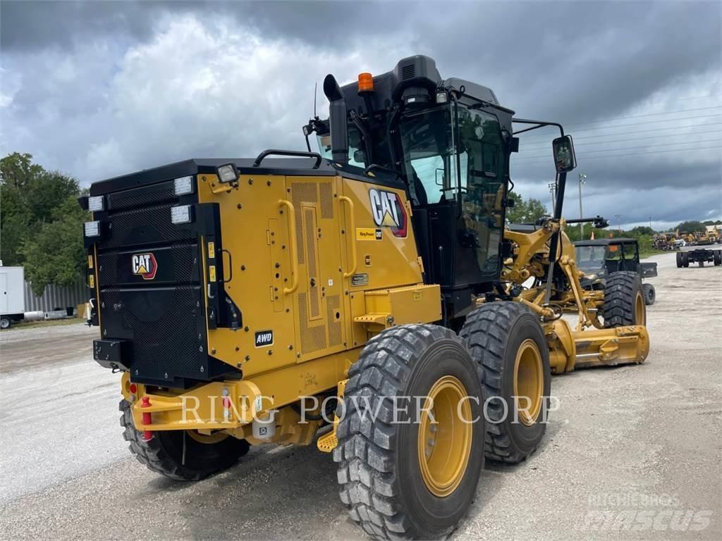 CAT 120 AWD CS Gredere