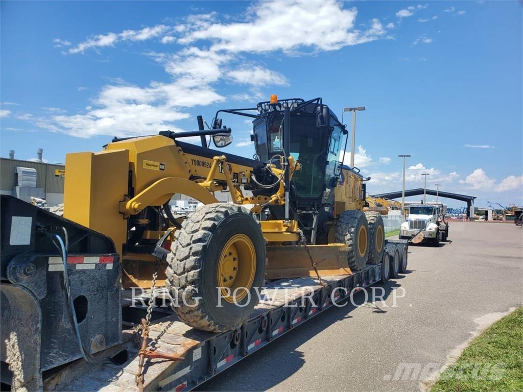 CAT 120 AWD CS Gredere