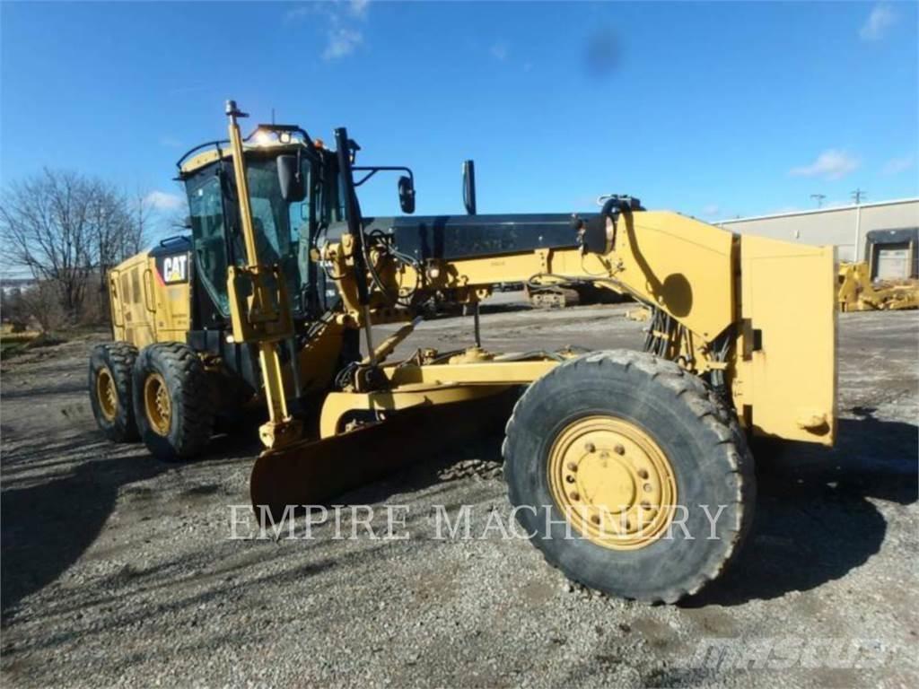 CAT 120M2 AWD Gredere
