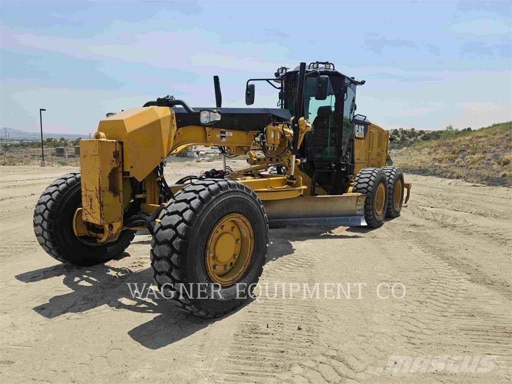 CAT 120M2 AWD Gredere