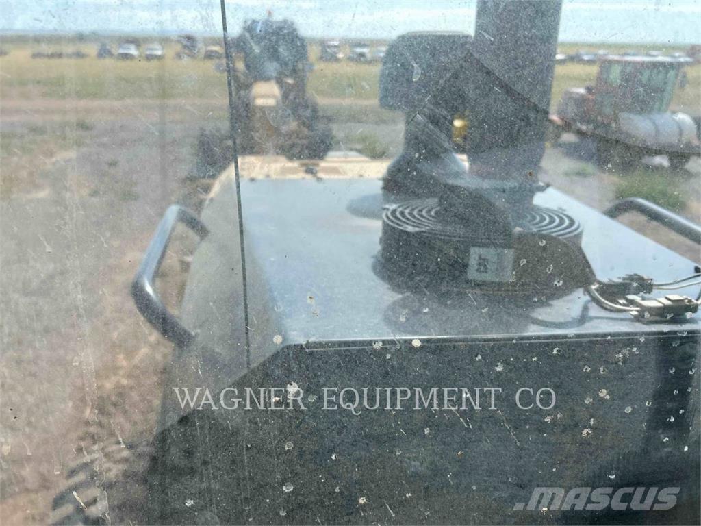 CAT 120M2 AWD Gredere