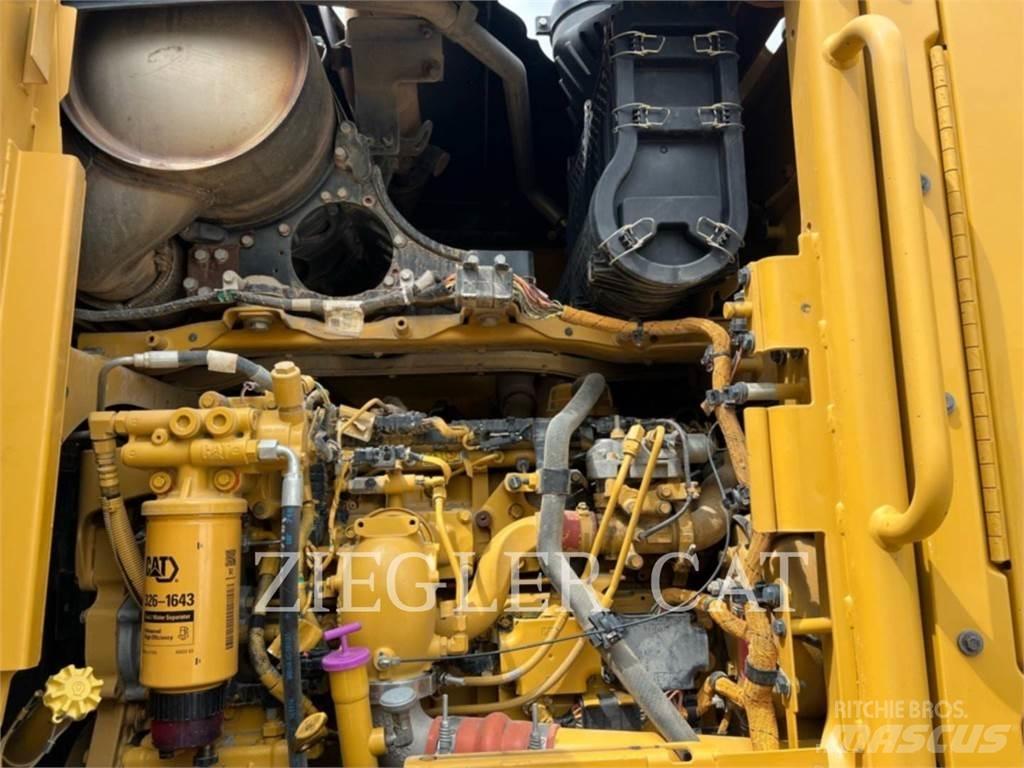 CAT 12M2AWD Gredere