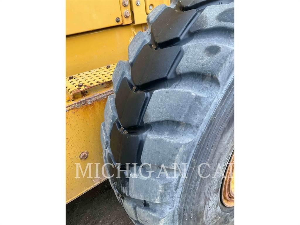 CAT 12M3 AWD Gredere