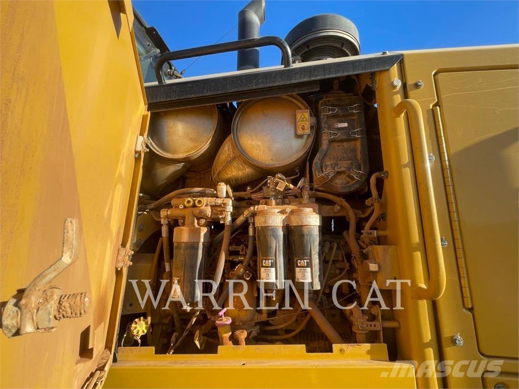 CAT 12M3 AWD Gredere