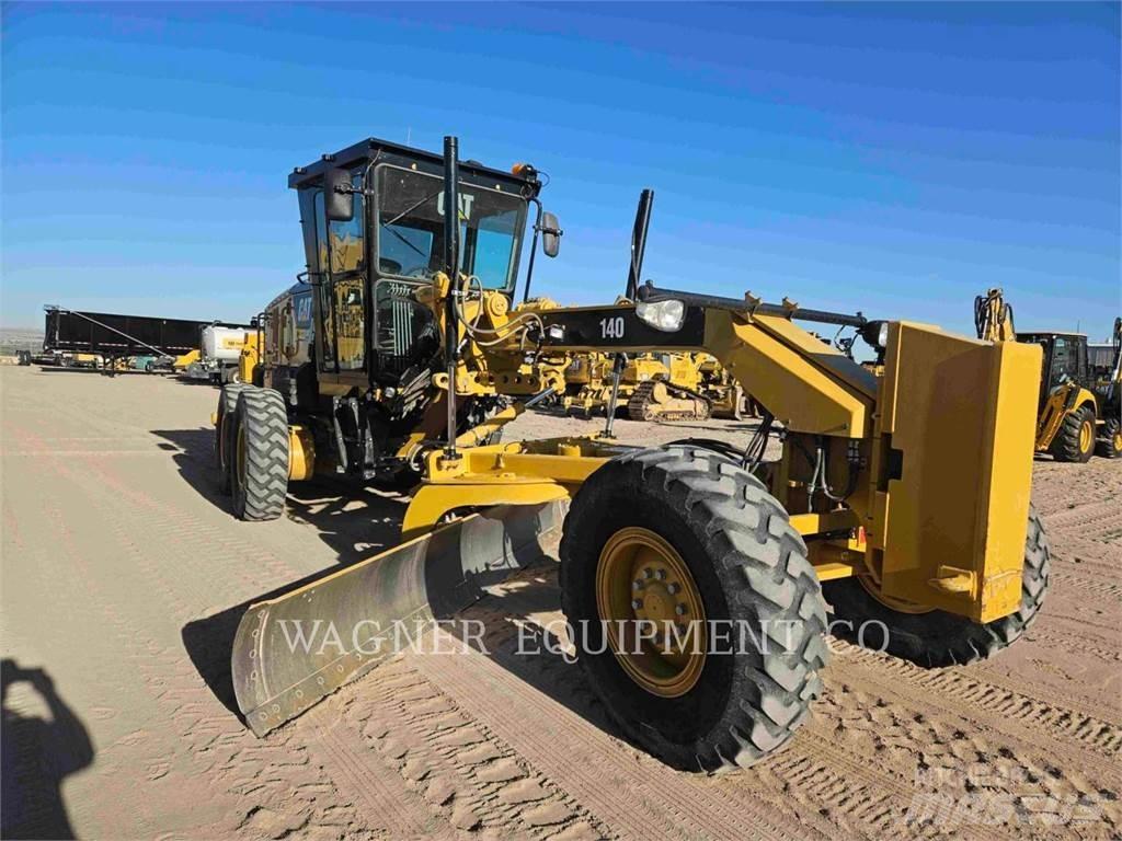 CAT 140 Gredere