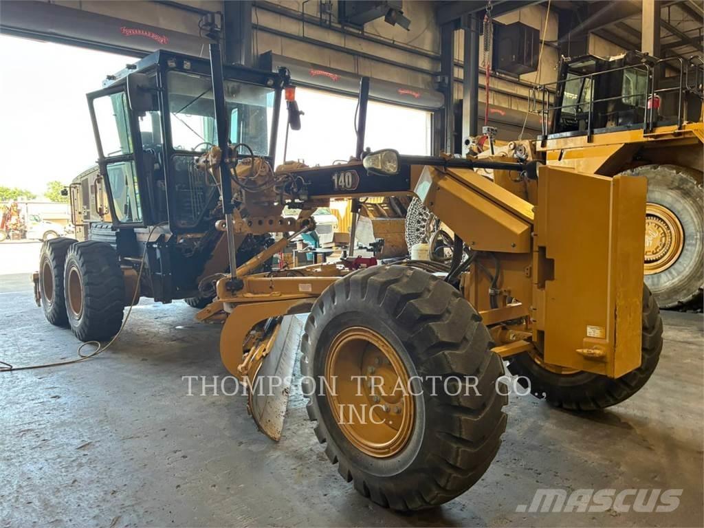 CAT 140 Gredere