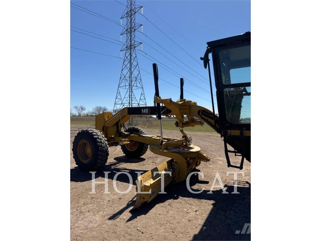 CAT 140 Gredere