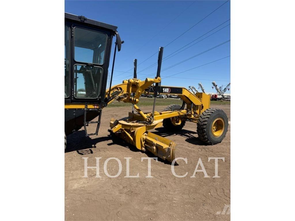 CAT 140 Gredere