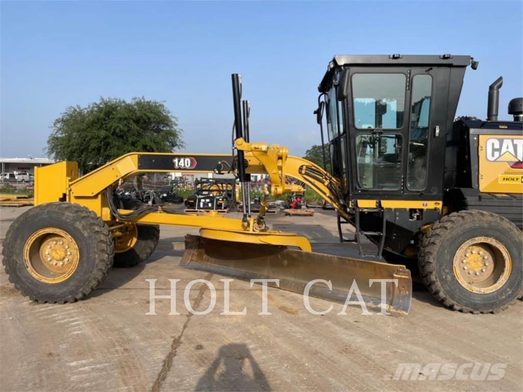 CAT 140 Gredere