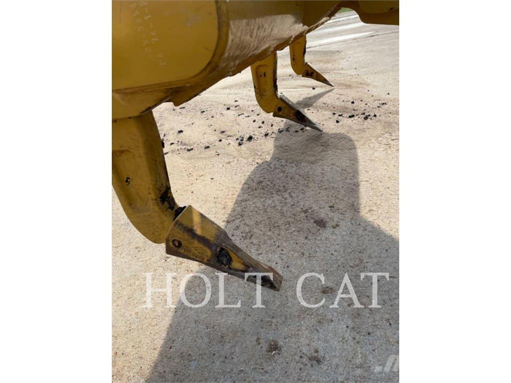 CAT 140 Gredere