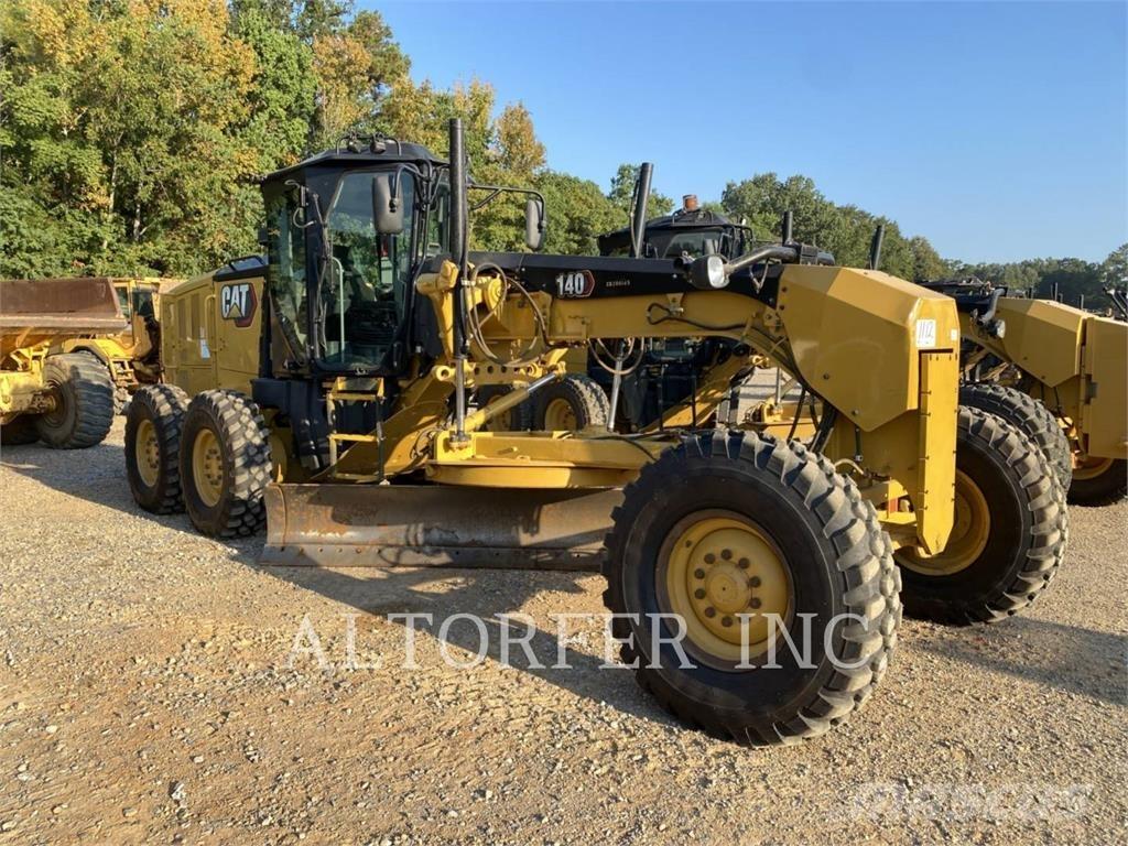 CAT 140 Gredere