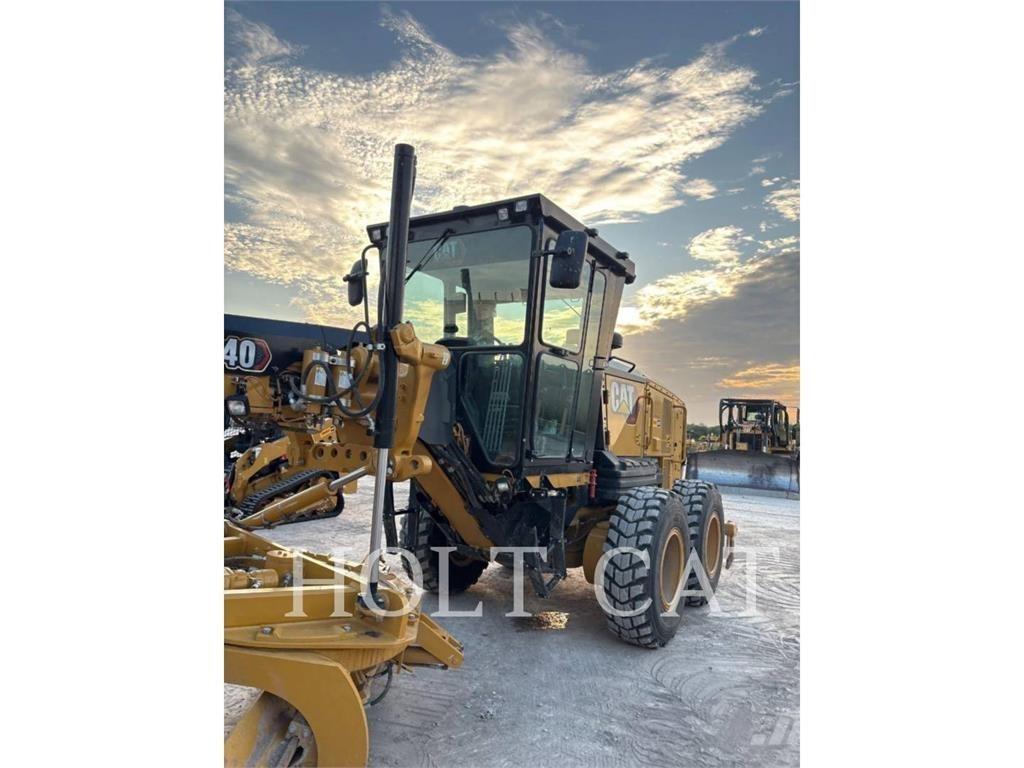 CAT 140 AWD Gredere
