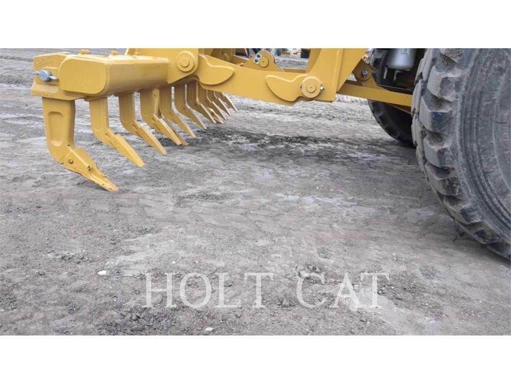 CAT 140 AWD Gredere