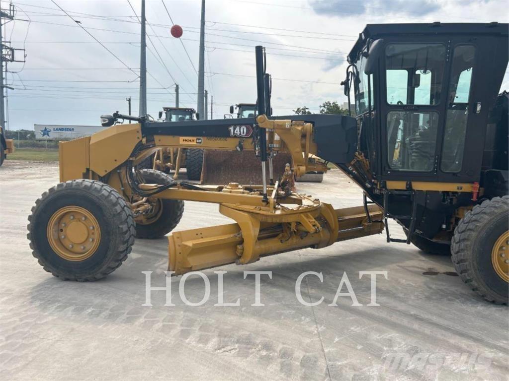 CAT 140 AWD Gredere