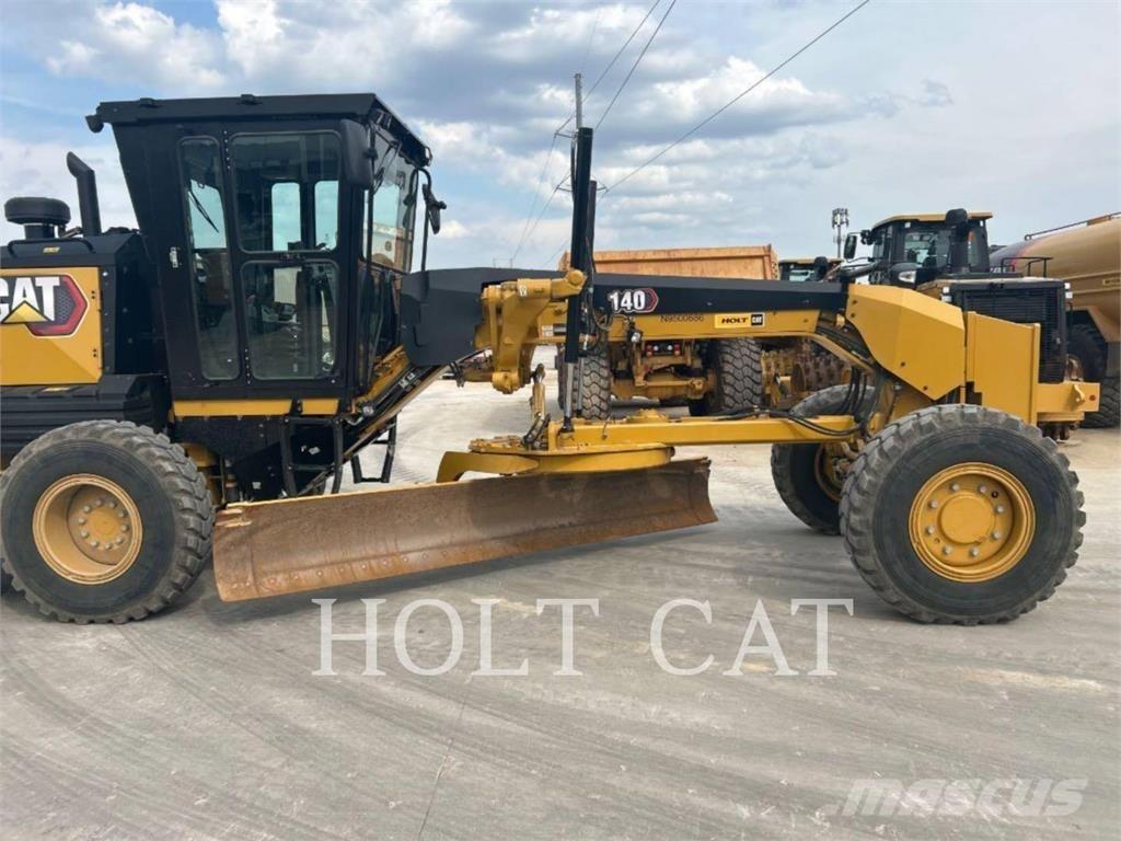 CAT 140 AWD Gredere