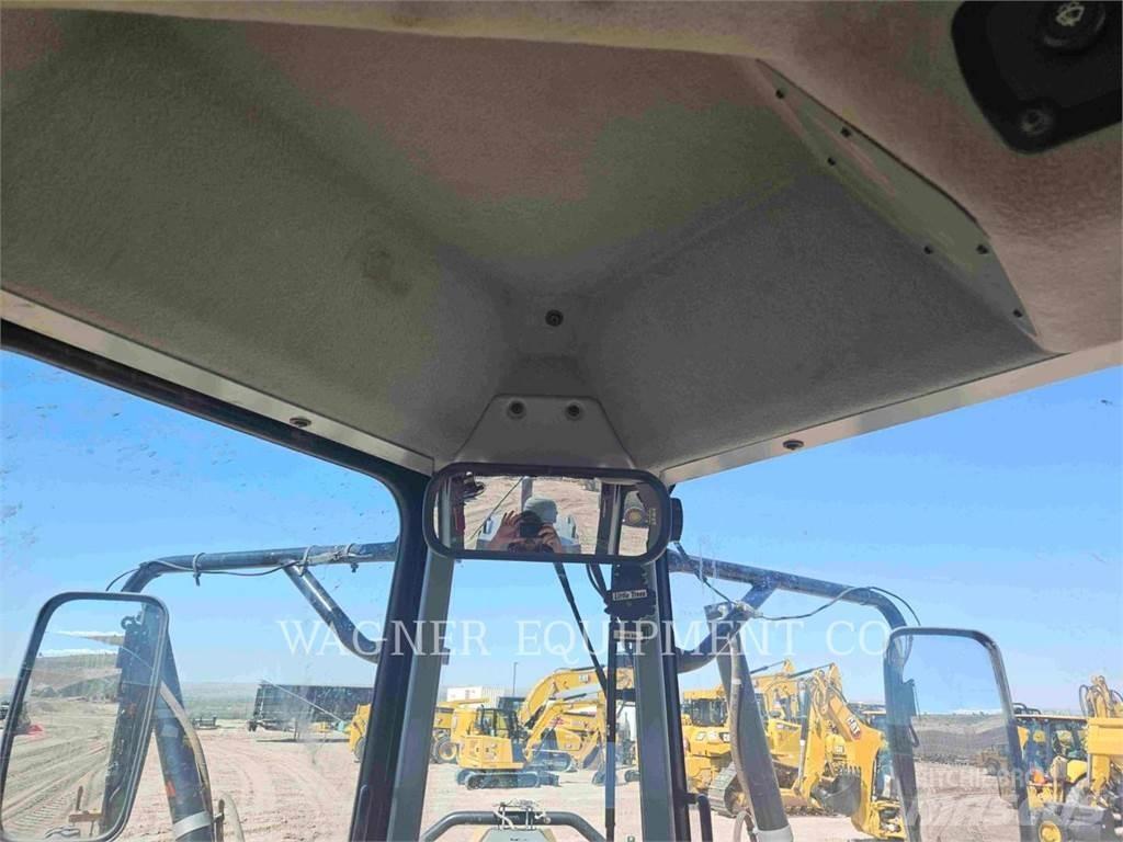 CAT 140M Gredere