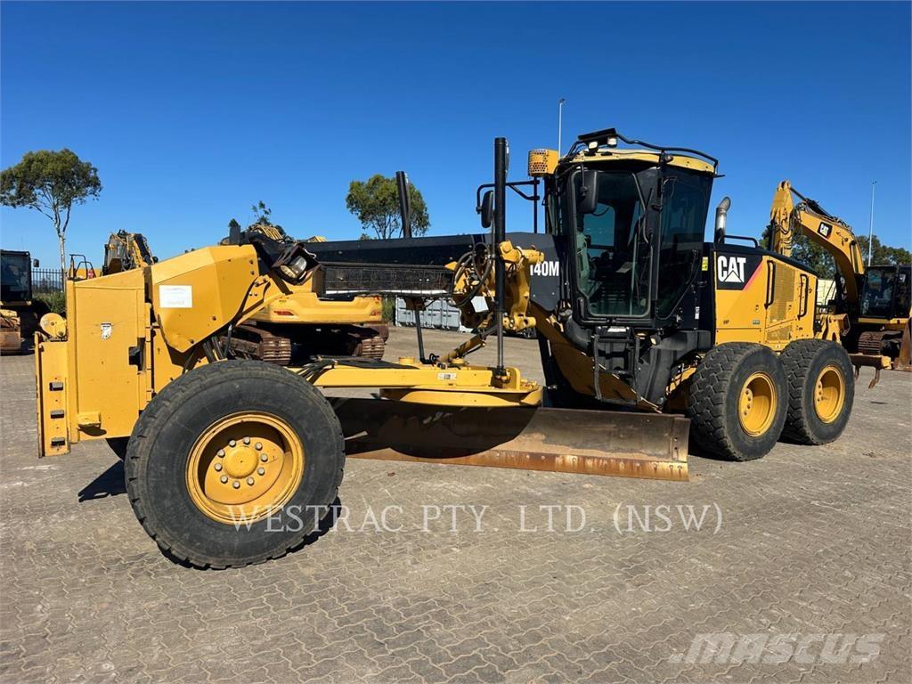CAT 140M Gredere