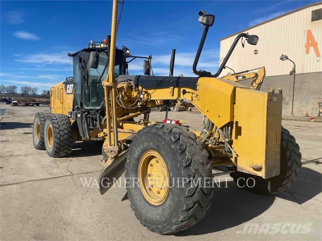 CAT 140M2 AWD Gredere