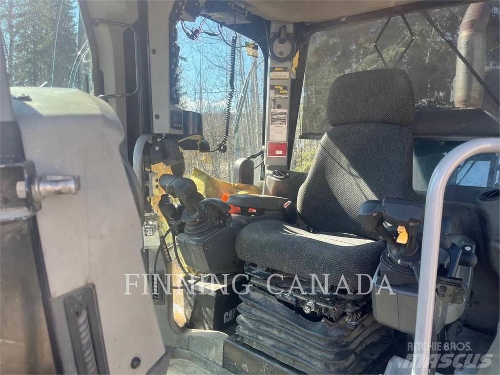 CAT 140M2 AWD Gredere