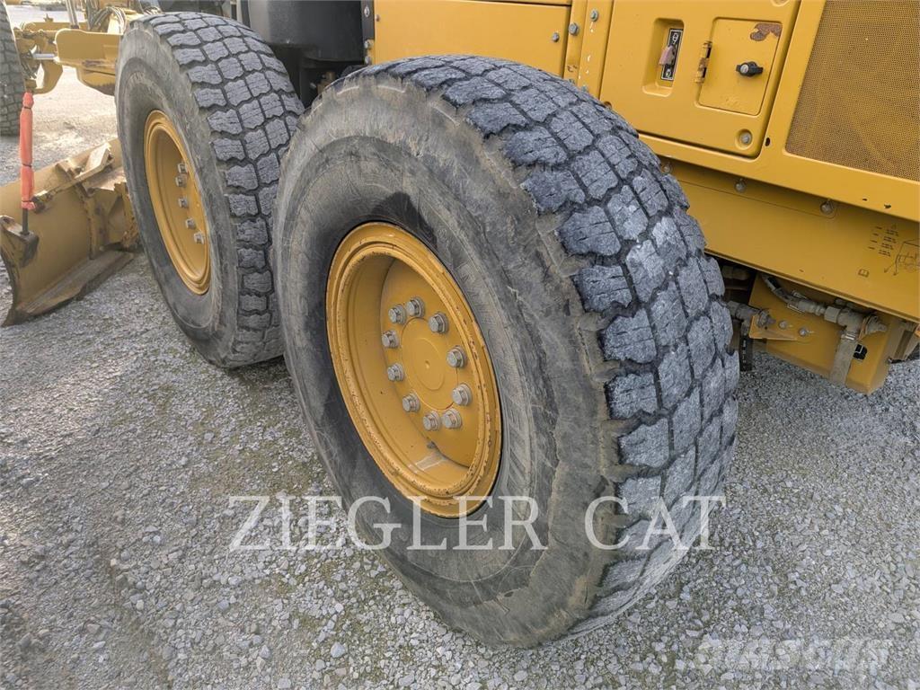 CAT 140M2AWD Gredere