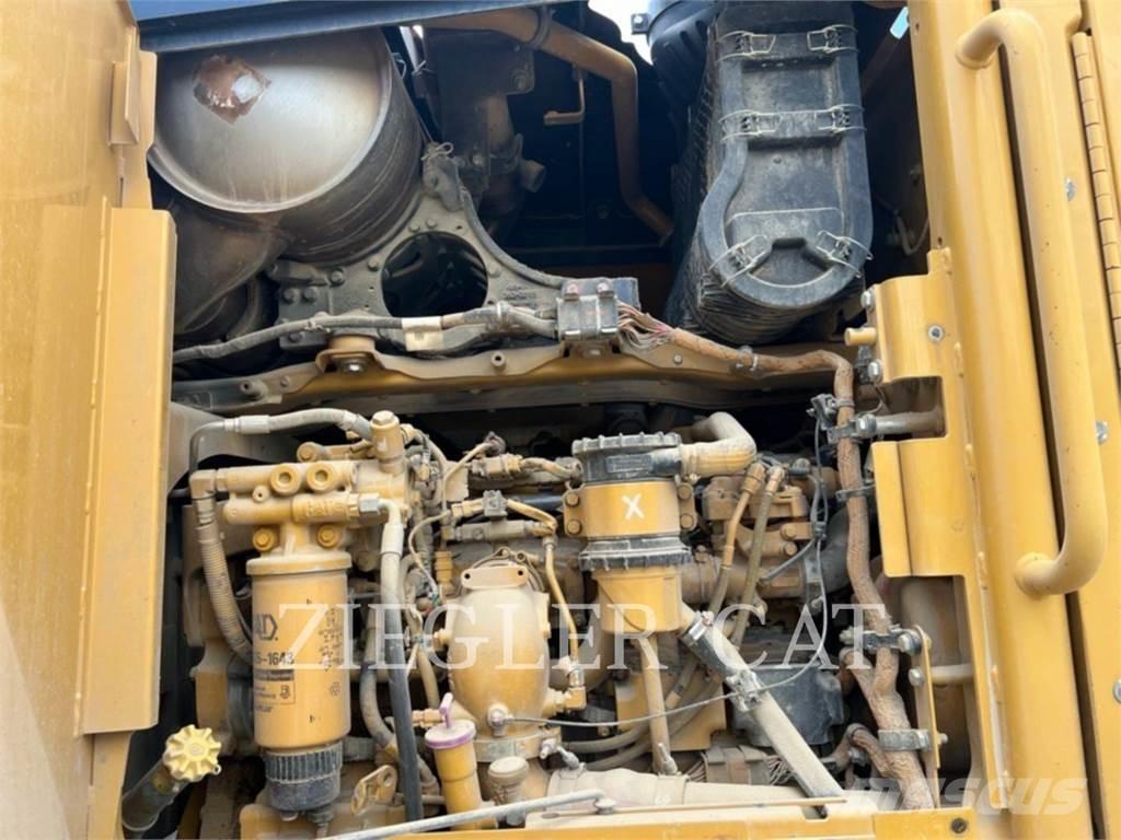 CAT 140M2AWD Gredere