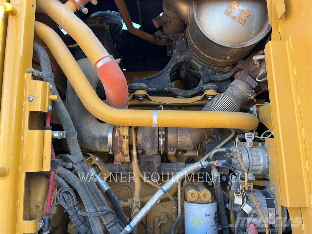 CAT 140M2AWD Gredere