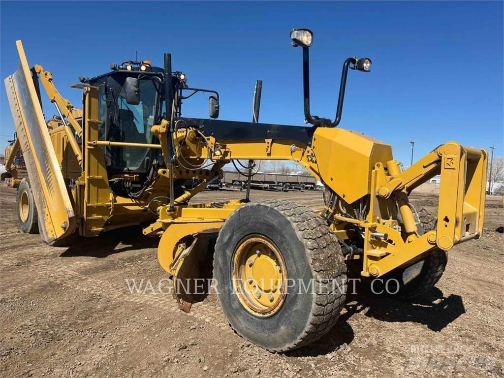 CAT 140M3 AWD Gredere